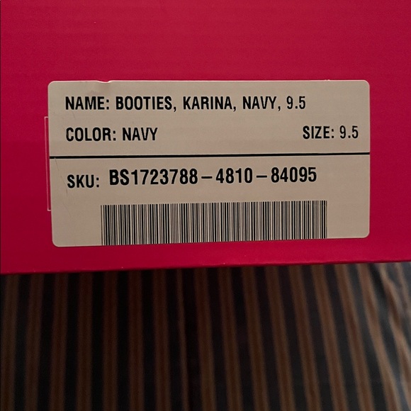 NIB Navy Suede Bow Accent Bootie - Picture 6 of 7